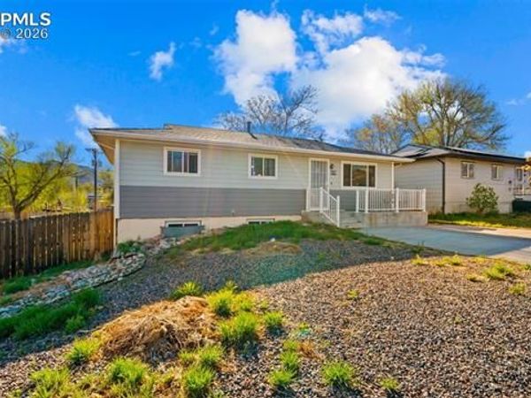 946 Hutchinson Drive, Colorado Springs, CO 80910