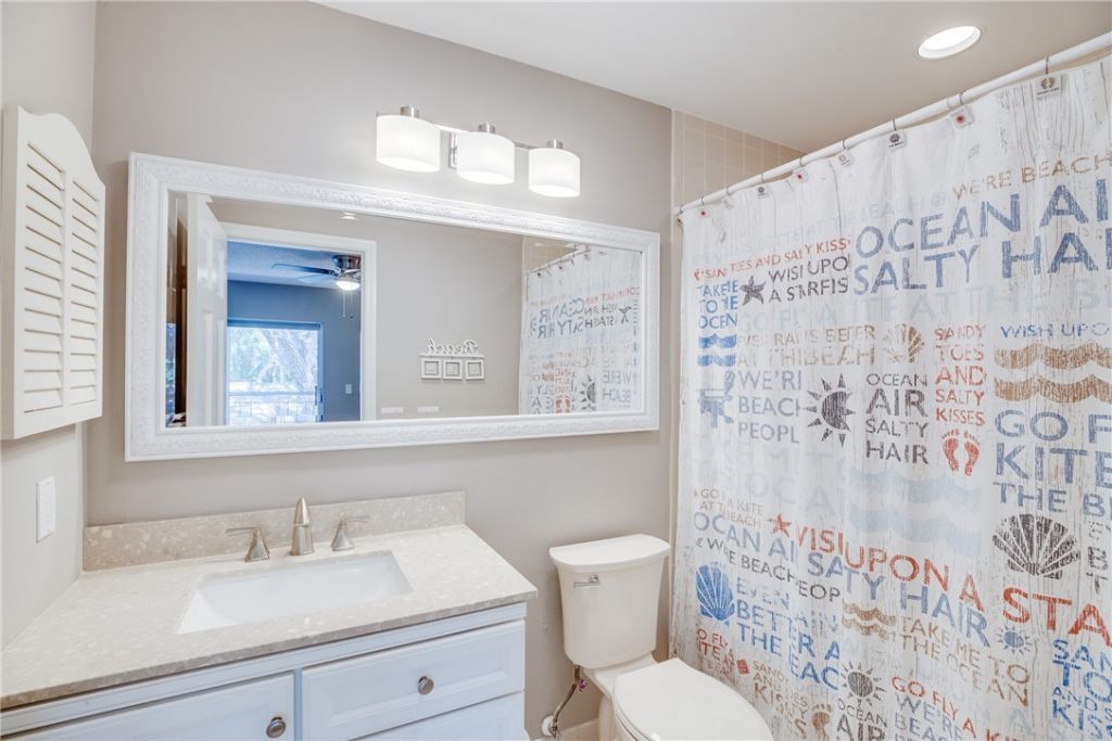 107 W Park Shores Circle, Unit 28W, Vero Beach, FL 32963 Photo