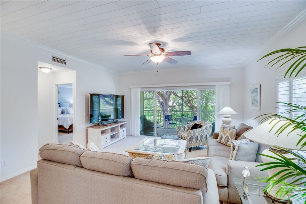 107 W Park Shores Circle, Unit 28W, Vero Beach, FL 32963 Photo