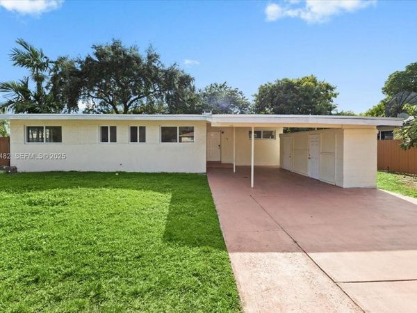 140 NW 198th St , Miami Gardens, FL 33169