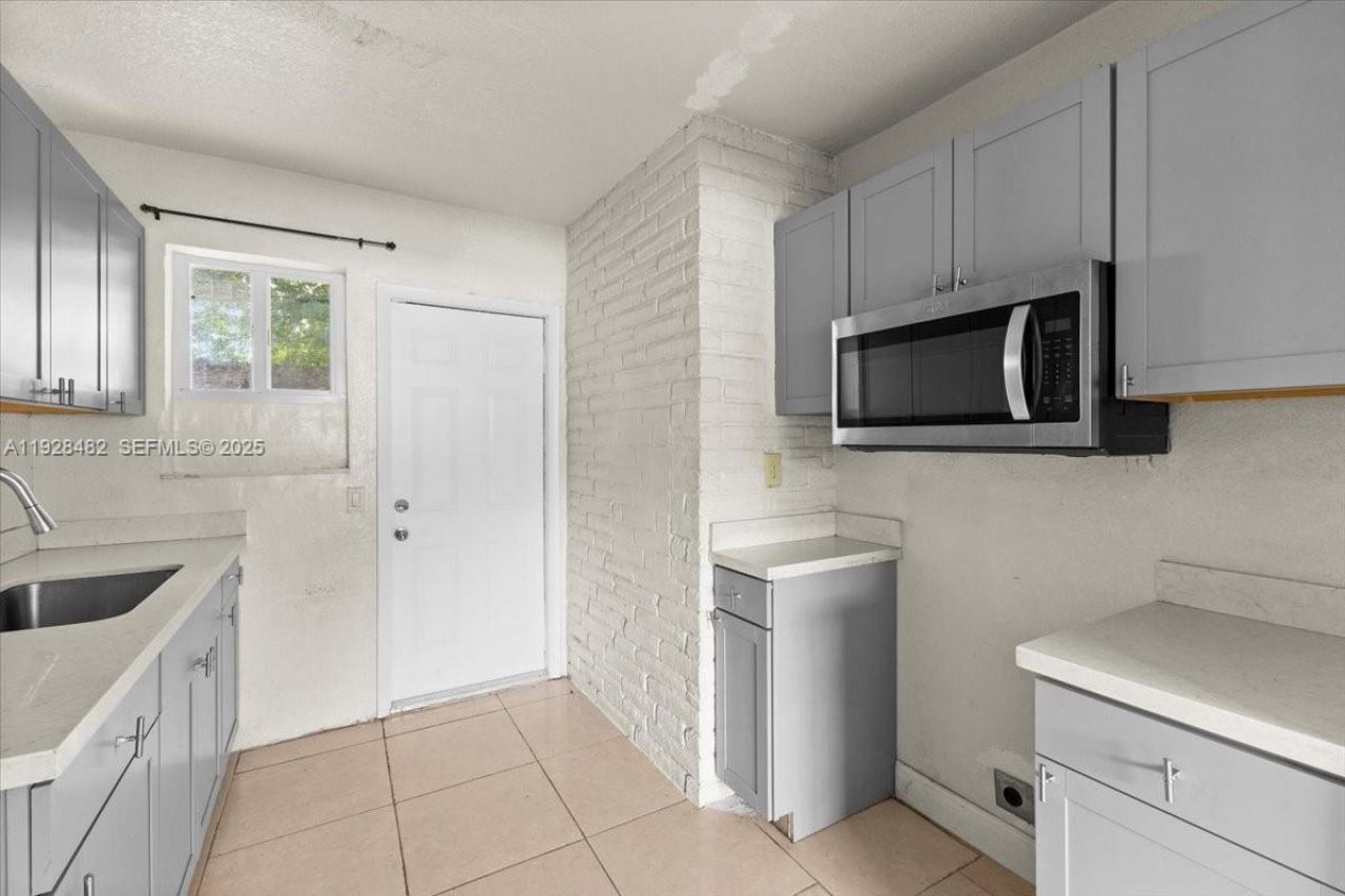 140 NW 198th St , Miami Gardens, FL 33169 Photo