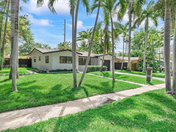 2704 Cleveland St , Hollywood, FL 33020