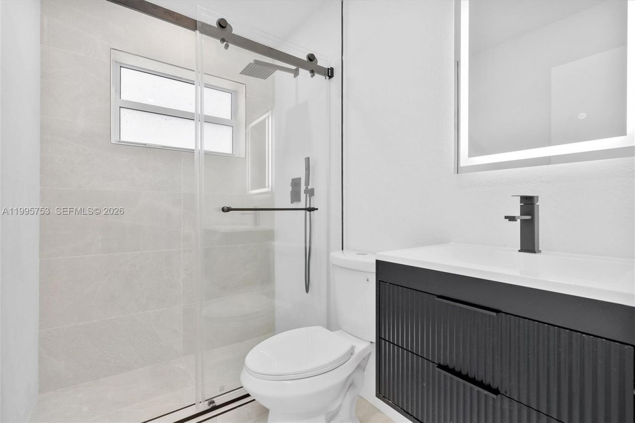 2704 Cleveland St, Hollywood, FL 33020 Photo