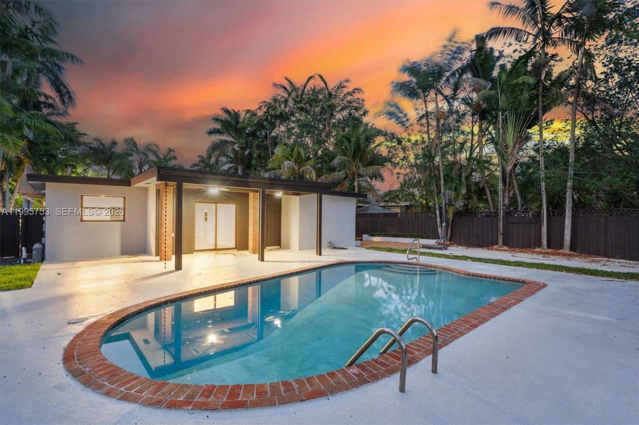 2704 Cleveland St, Hollywood, FL 33020 Photo