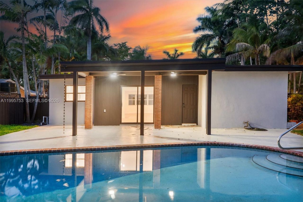 2704 Cleveland St, Hollywood, FL 33020 Photo