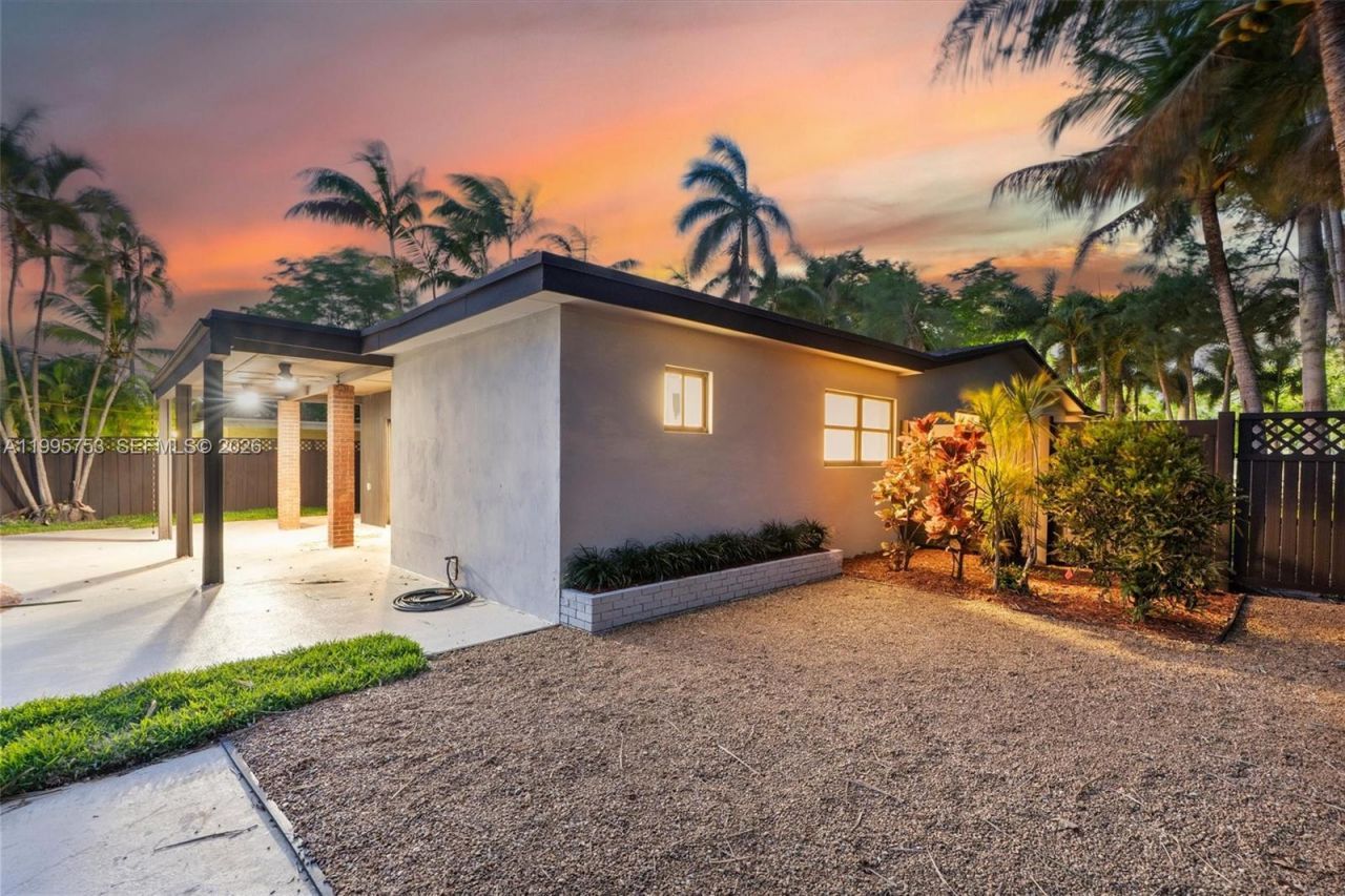 2704 Cleveland St, Hollywood, FL 33020 Photo