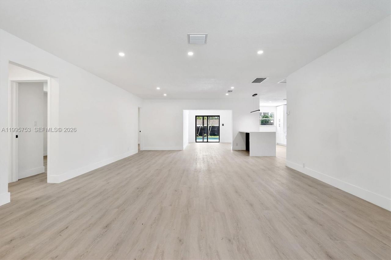 2704 Cleveland St, Hollywood, FL 33020 Photo