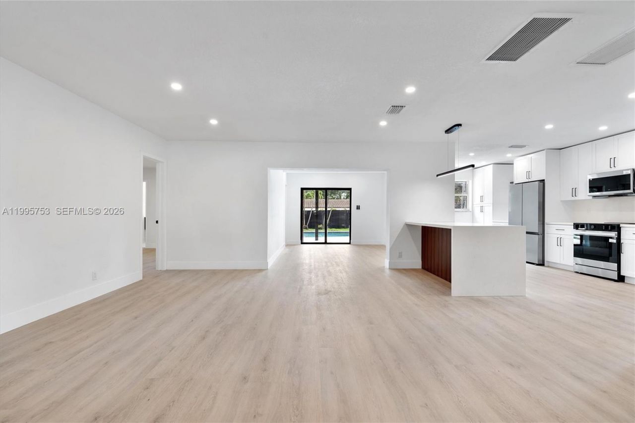 2704 Cleveland St , Hollywood, FL 33020 Photo