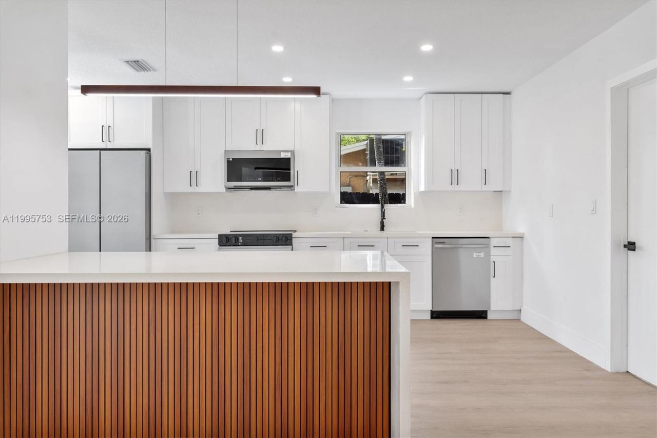 2704 Cleveland St, Hollywood, FL 33020 Photo