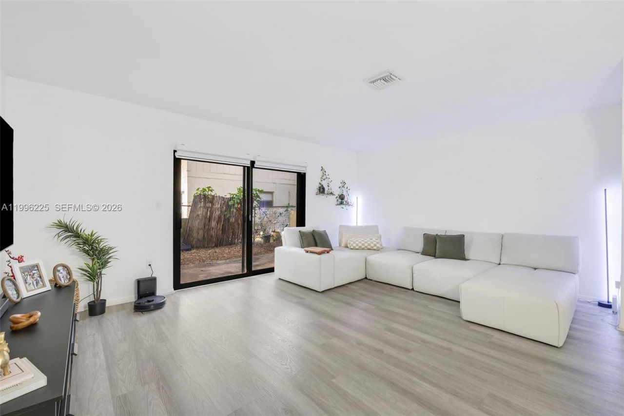 4155 Coral Springs Dr , Unit 4155, Coral Springs, FL 33065 Photo