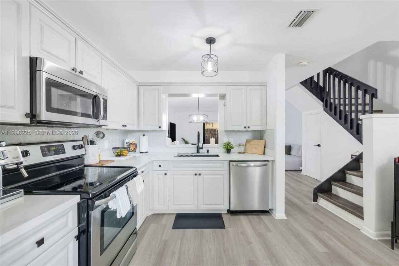 4155 Coral Springs Dr , Unit 4155, Coral Springs, FL 33065 Photo