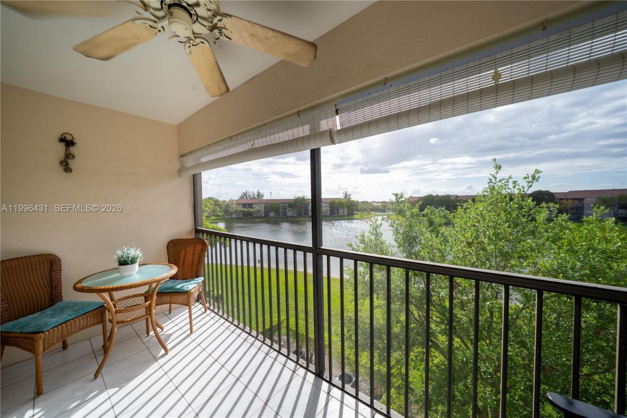 850 SW 138th Ave , Unit 411D, Pembroke Pines, FL 33027 Photo