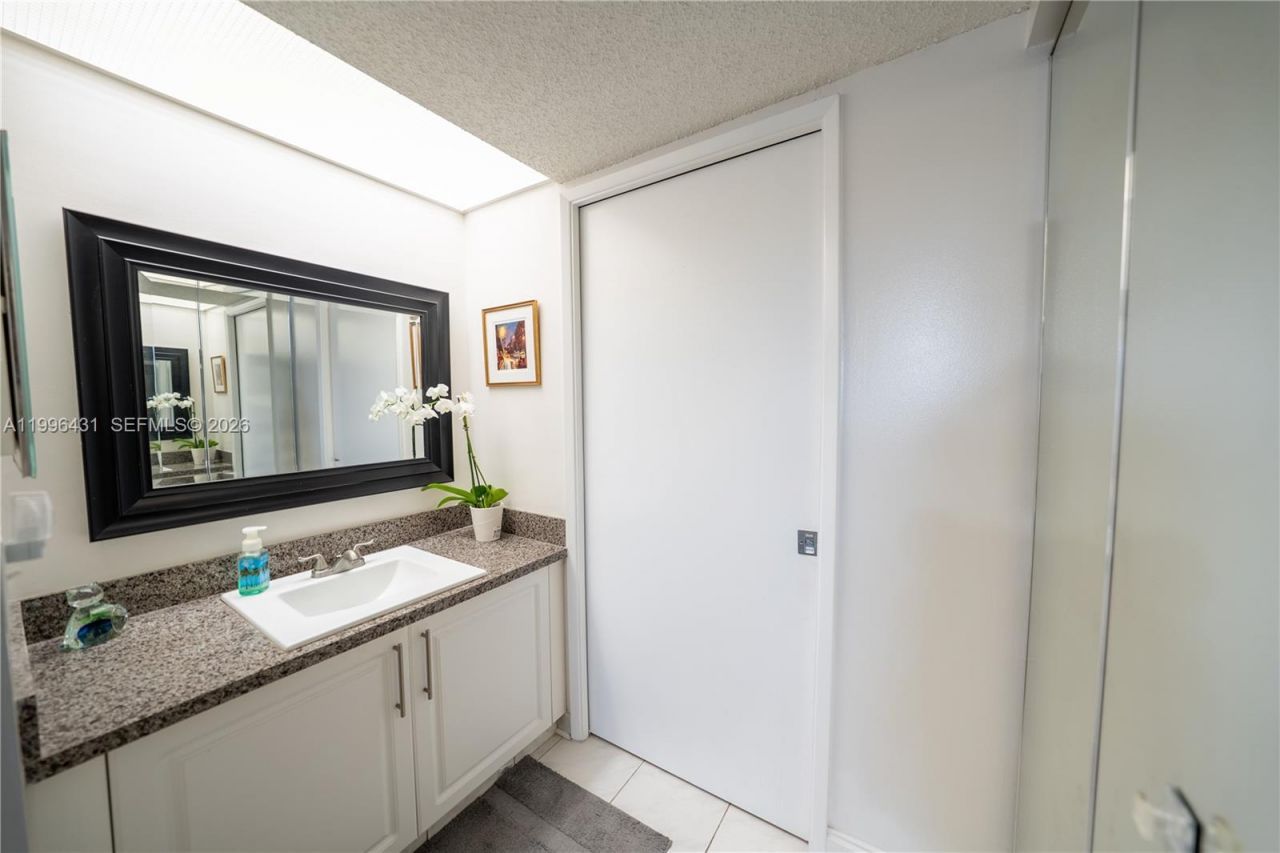 850 SW 138th Ave , Unit 411D, Pembroke Pines, FL 33027 Photo