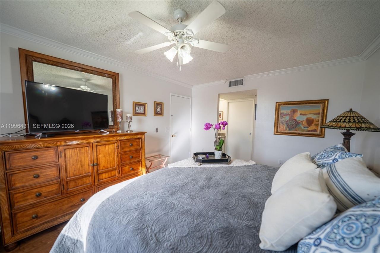 850 SW 138th Ave , Unit 411D, Pembroke Pines, FL 33027 Photo