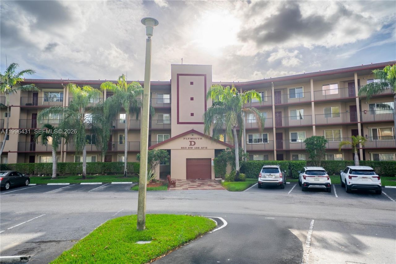 850 SW 138th Ave , Unit 411D, Pembroke Pines, FL 33027 Photo