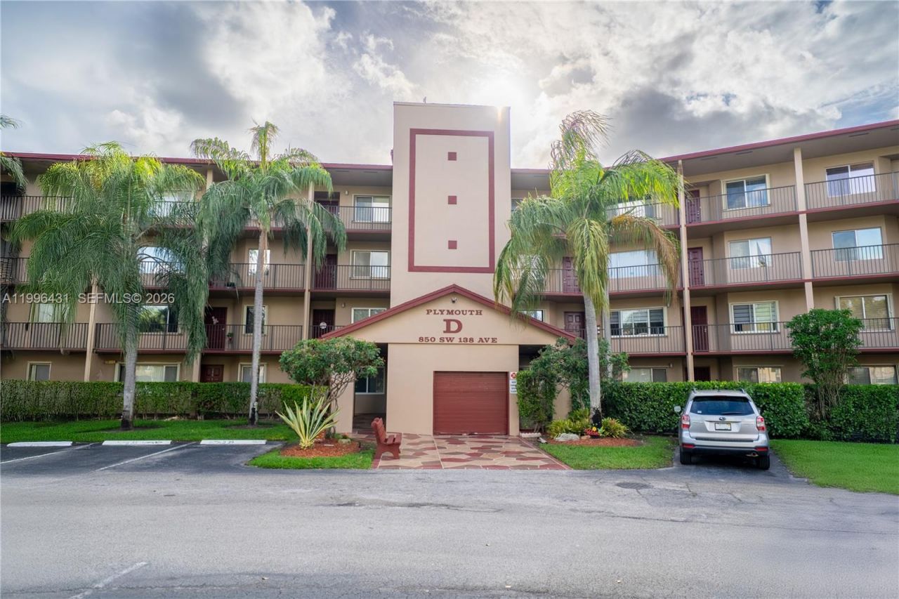 850 SW 138th Ave , Unit 411D, Pembroke Pines, FL 33027 Photo