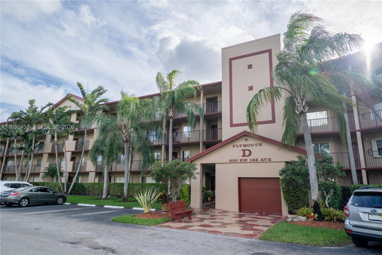 850 SW 138th Ave , Unit 411D, Pembroke Pines, FL 33027 Photo
