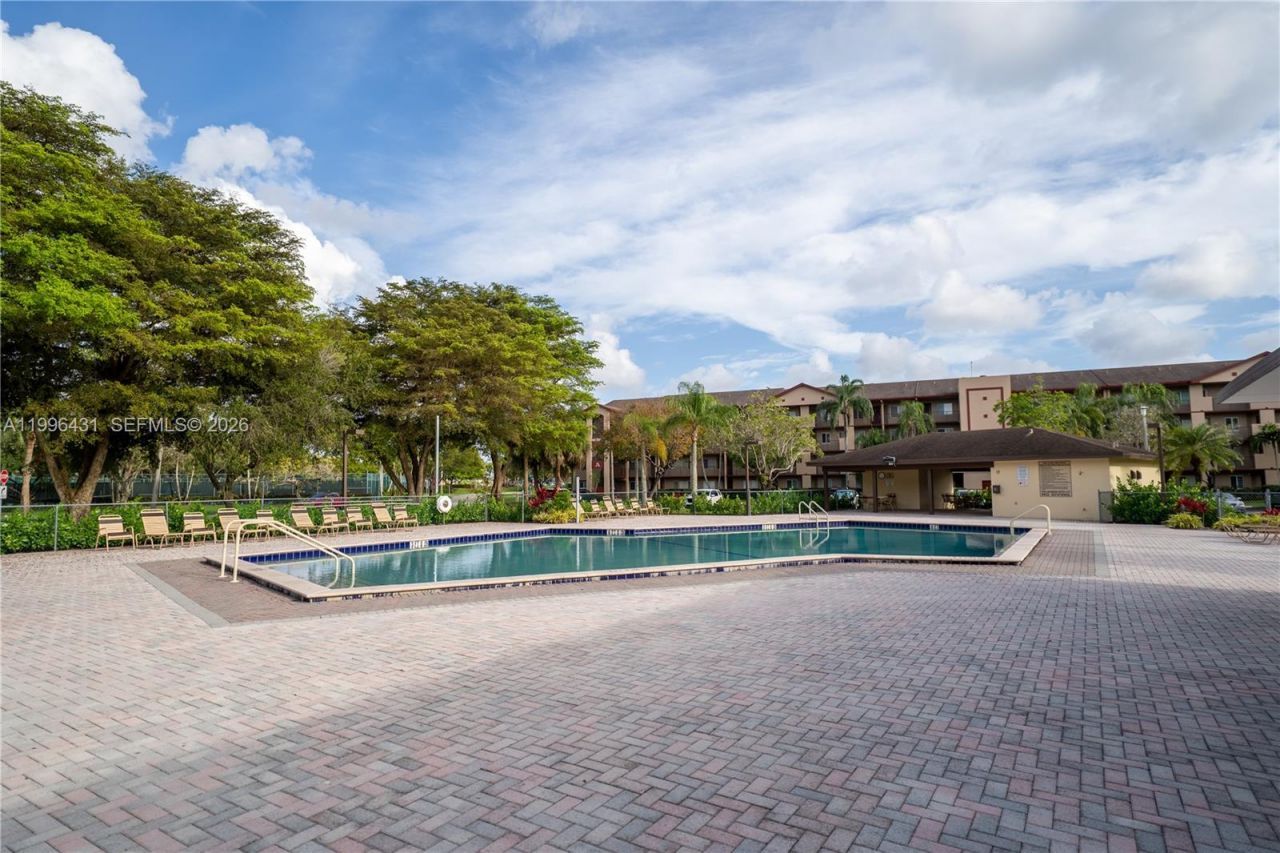 850 SW 138th Ave , Unit 411D, Pembroke Pines, FL 33027 Photo