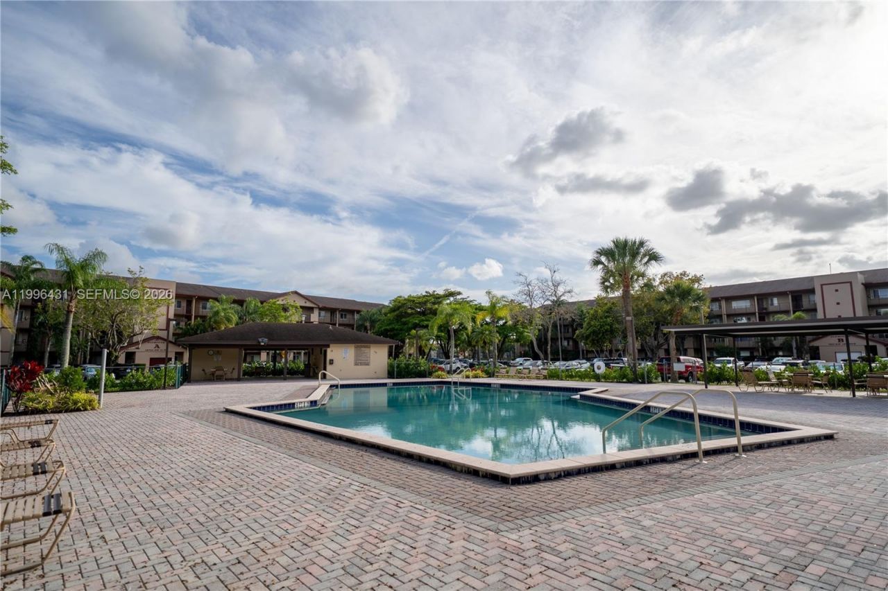 850 SW 138th Ave , Unit 411D, Pembroke Pines, FL 33027 Photo