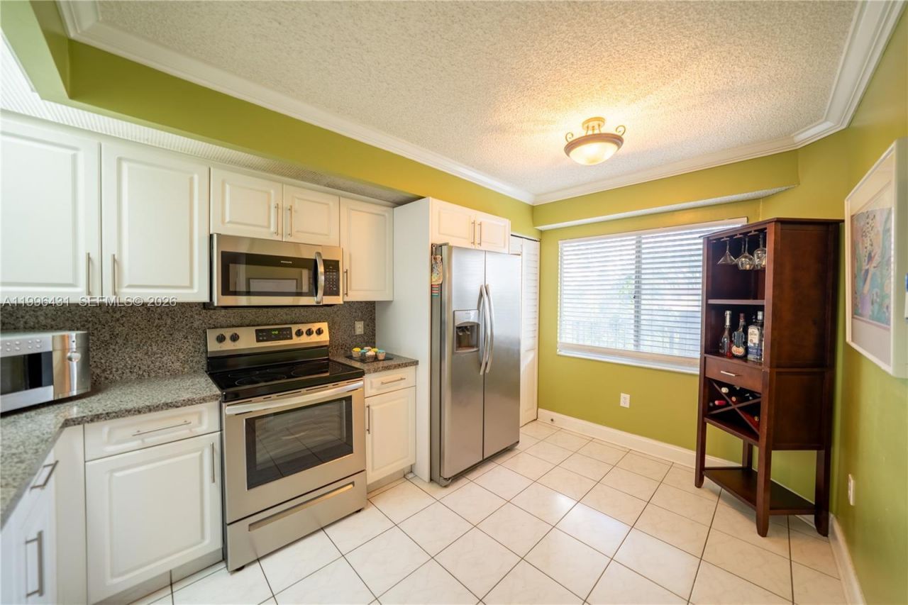 850 SW 138th Ave , Unit 411D, Pembroke Pines, FL 33027 Photo