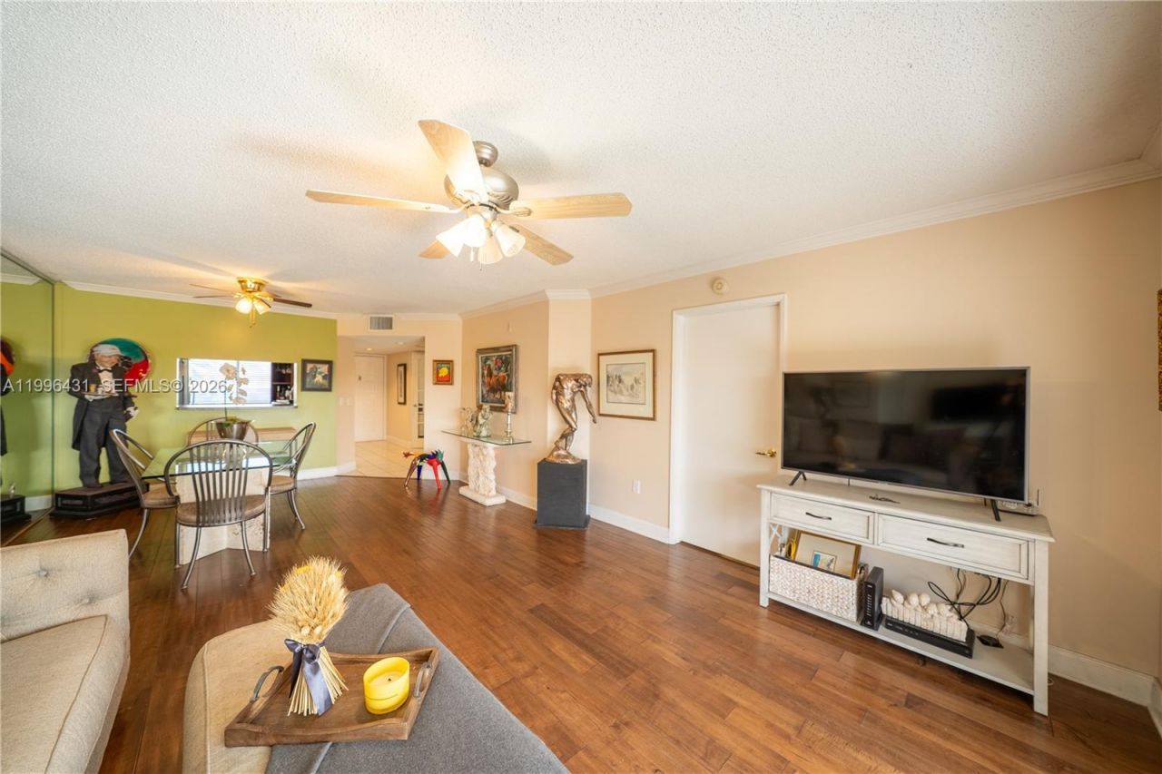 850 SW 138th Ave , Unit 411D, Pembroke Pines, FL 33027 Photo