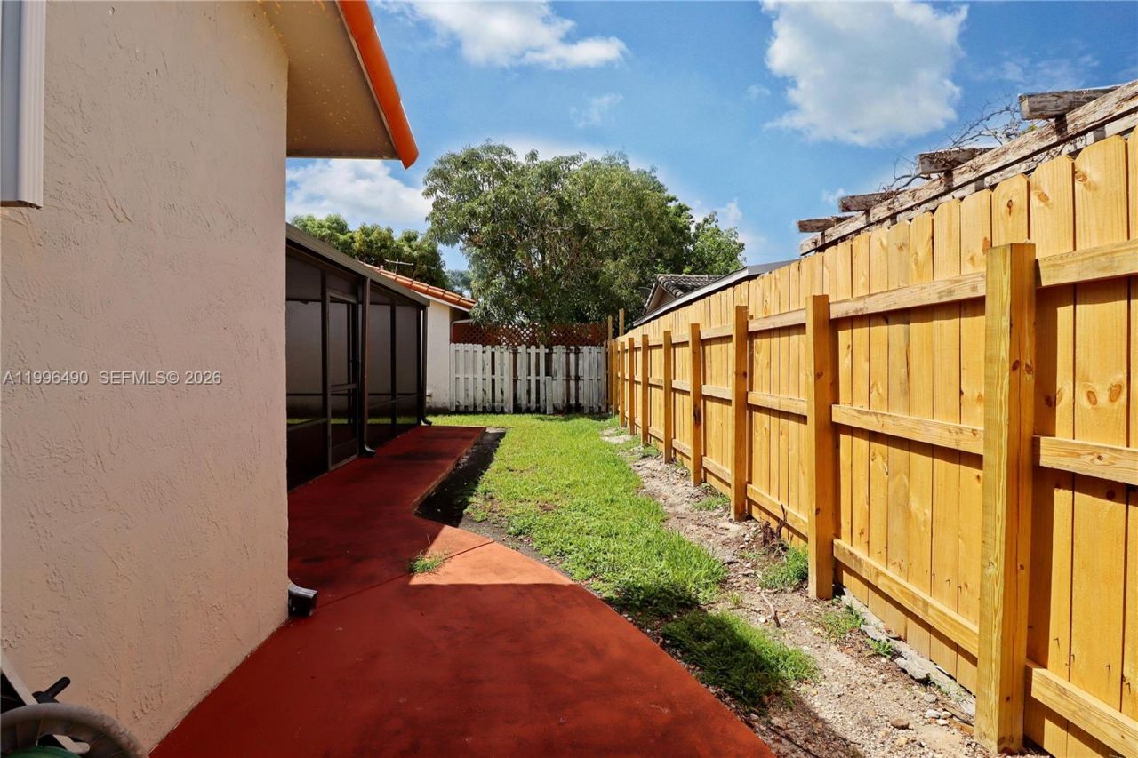 10940 SW 143rd Ct, Miami, FL 33186 Photo