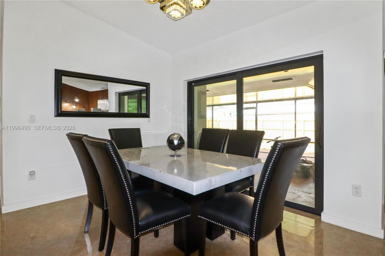 10940 SW 143rd Ct, Miami, FL 33186 Photo