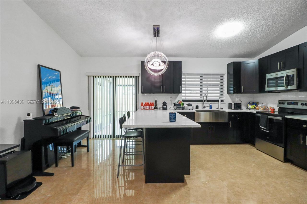 10940 SW 143rd Ct, Miami, FL 33186 Photo