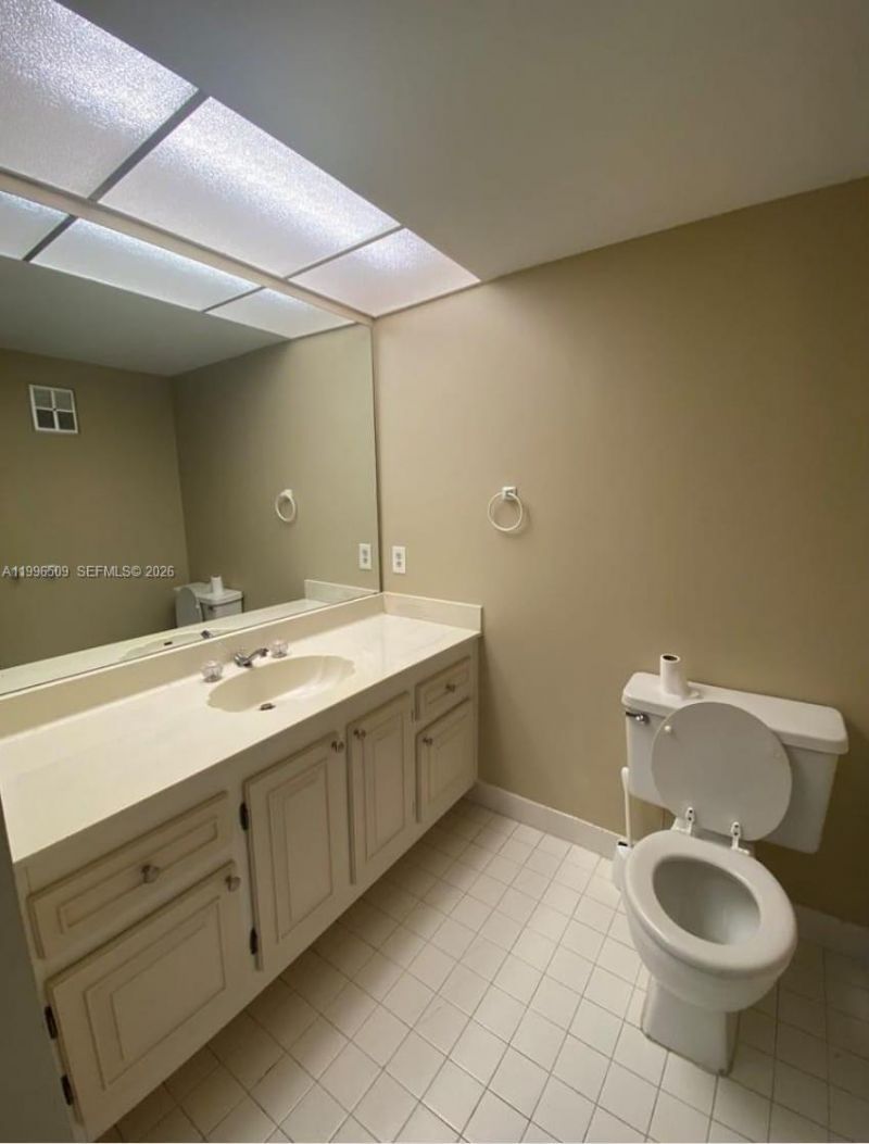 2703 Nassau Bnd, Unit E2, Coconut Creek, FL 33066 Photo