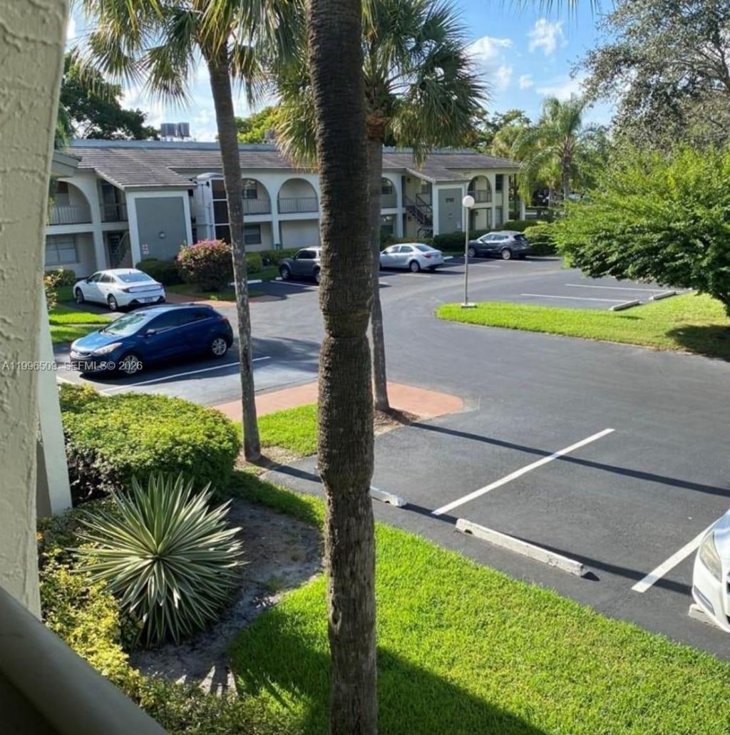 2703 Nassau Bnd, Unit E2, Coconut Creek, FL 33066 Photo