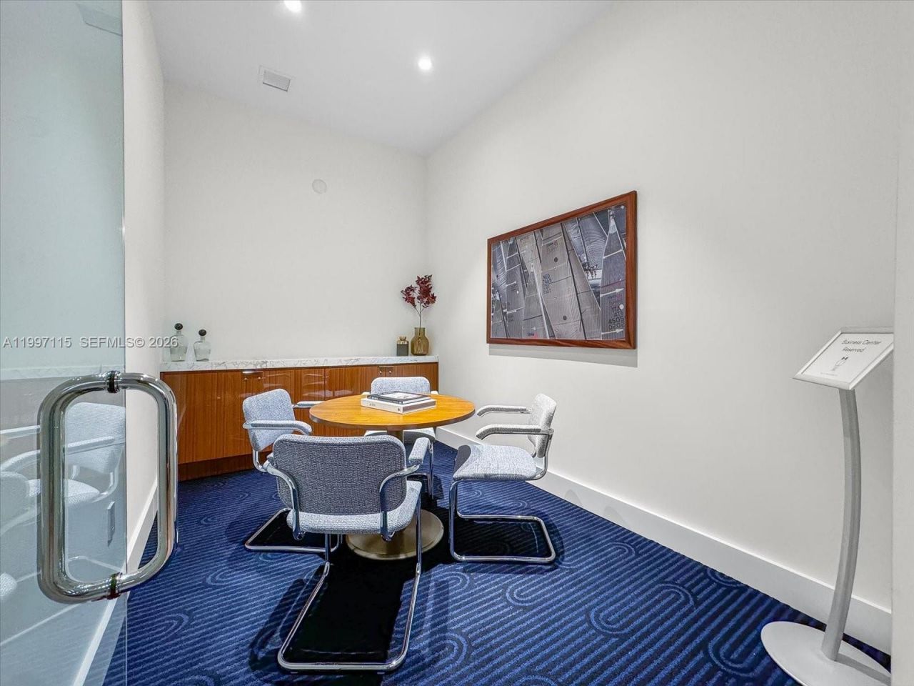 2678 Tigertail Ave, Unit 1505, Miami, FL 33133 Photo