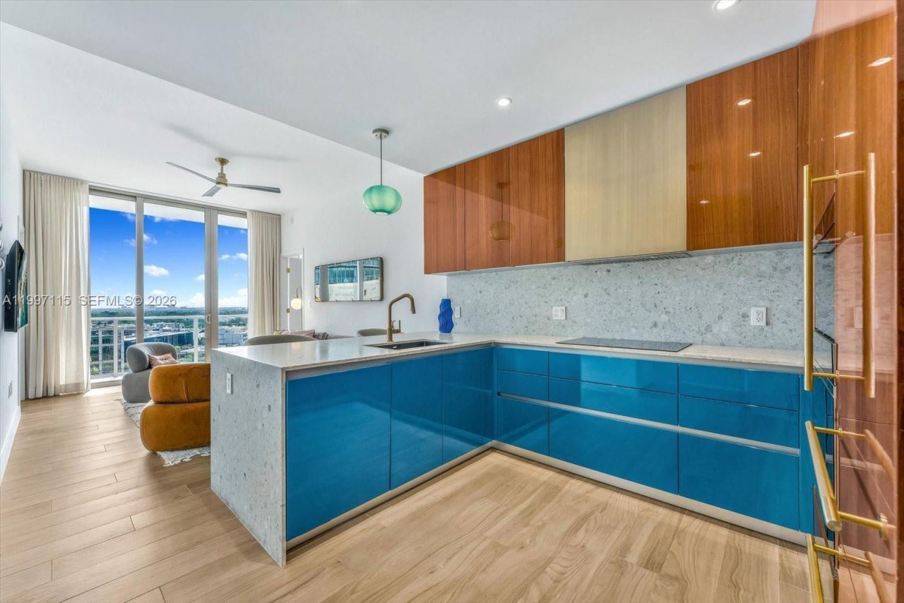 2678 Tigertail Ave, Unit 1505, Miami, FL 33133 Photo