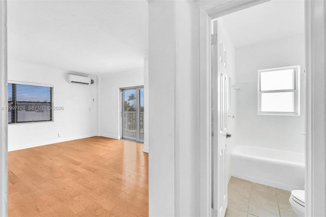 4144 El Mar Dr , Unit 11, Lauderdale by the Sea, FL 33308 Photo