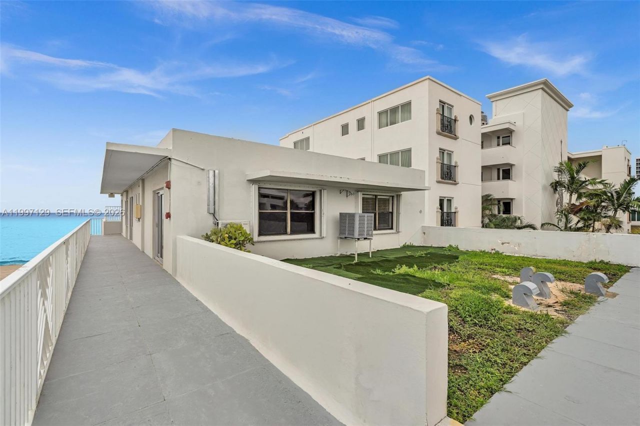 4144 El Mar Dr , Unit 11, Lauderdale by the Sea, FL 33308 Photo