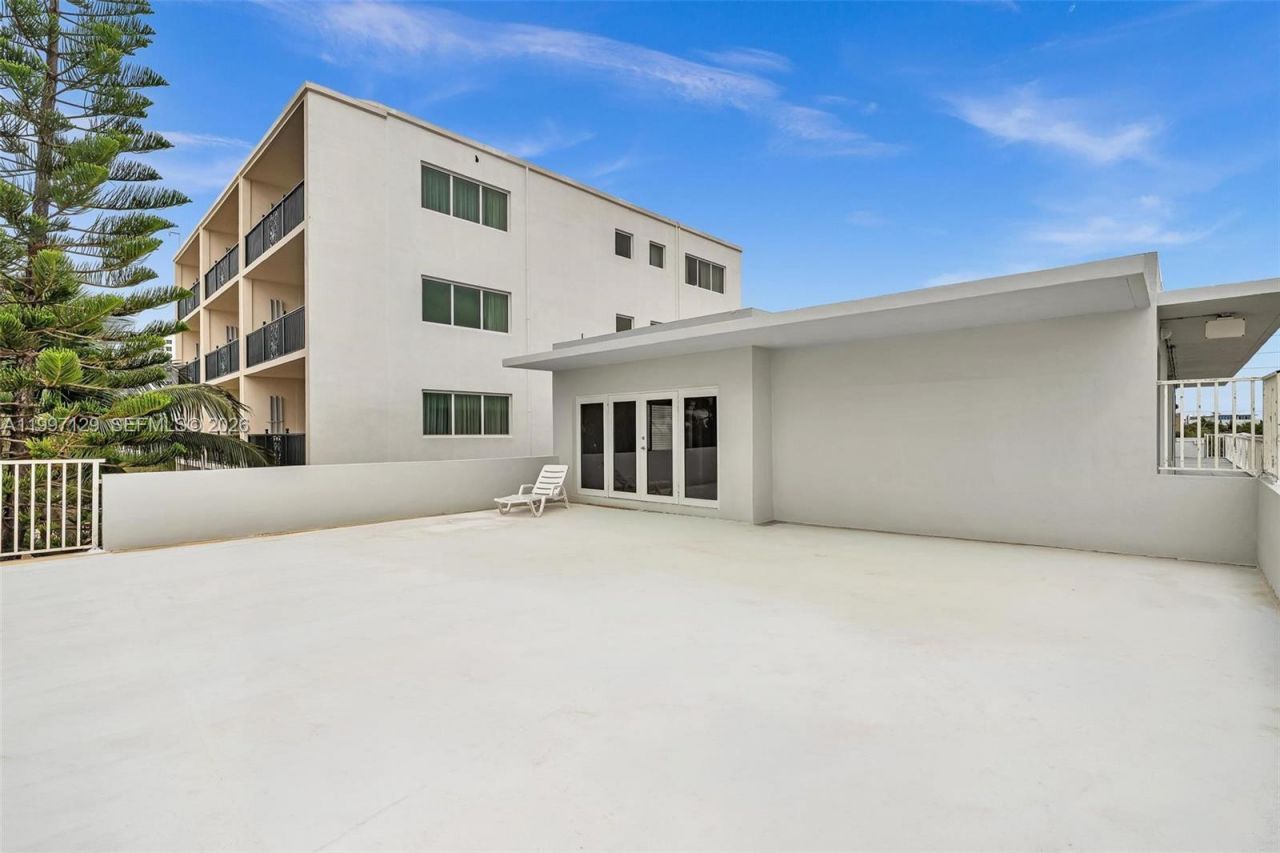 4144 El Mar Dr , Unit 11, Lauderdale by the Sea, FL 33308 Photo