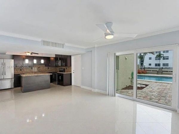 1400 NE 54th St, Unit 102, Fort Lauderdale, FL 33334