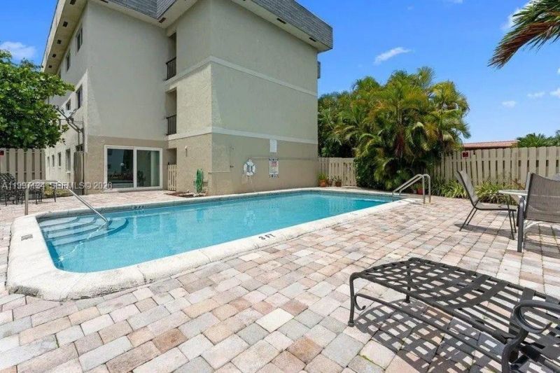 1400 NE 54th St, Unit 102, Fort Lauderdale, FL 33334 Photo