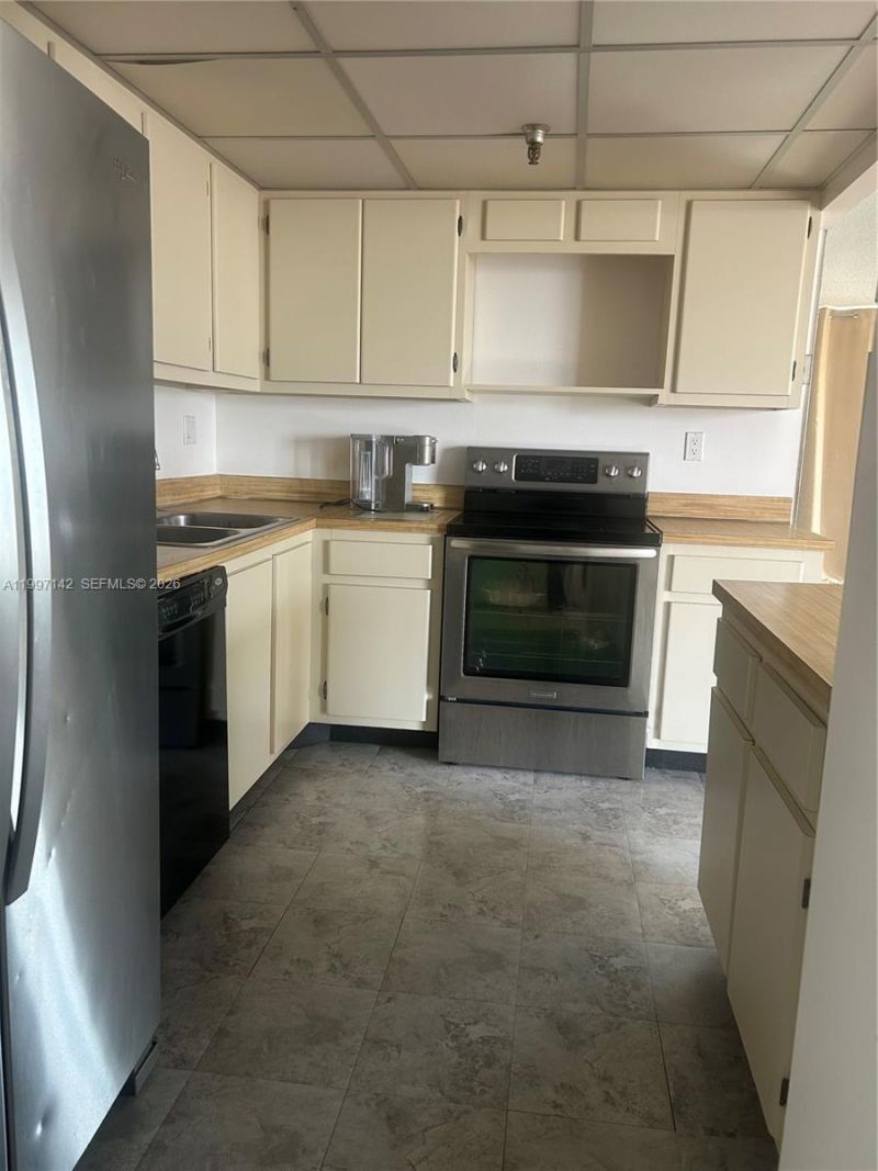 290 174th St, Unit 2115, Sunny Isles Beach, FL 33160 Photo