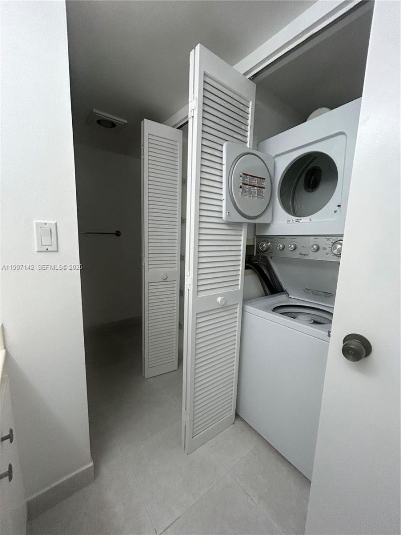 290 174th St, Unit 2115, Sunny Isles Beach, FL 33160 Photo