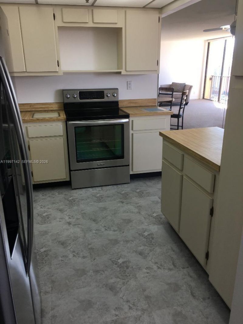 290 174th St, Unit 2115, Sunny Isles Beach, FL 33160 Photo