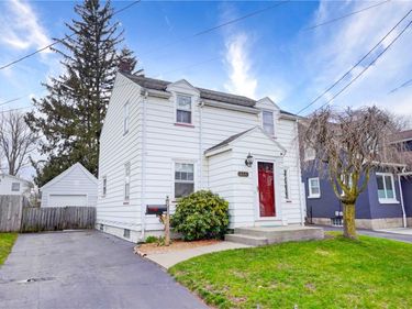 214 W Hickory Street , East Rochester, NY 14445