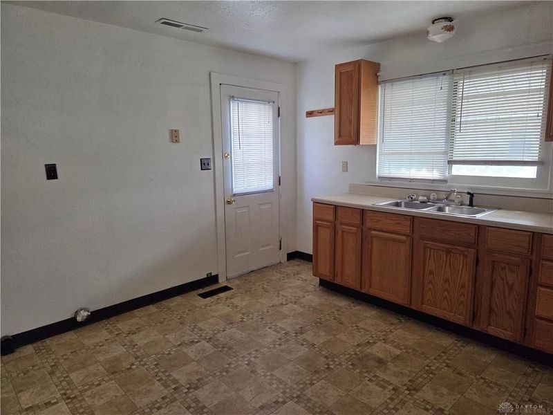 230 Park Avenue, West Milton, OH 45383 Photo 6