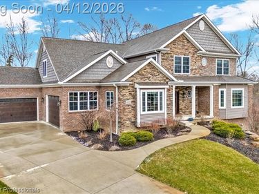 13103 Harborview Drive, Fenton Twp, MI 48451