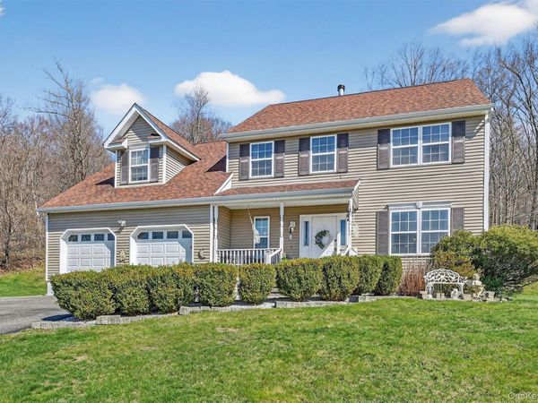 6 Rutland Lane, Newburgh, NY 12550