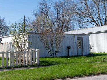 913 E 5th Street, Mishawaka, IN 46544