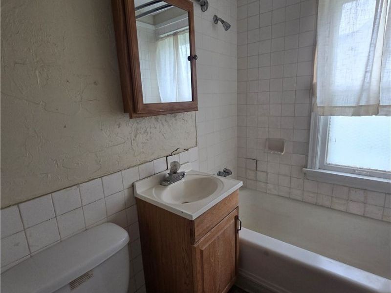 3710 Pennington Road, Shaker Heights, OH 44120 Photo 13