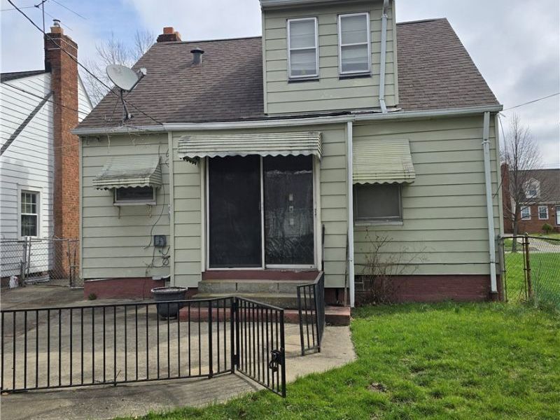 3710 Pennington Road, Shaker Heights, OH 44120 Photo 2