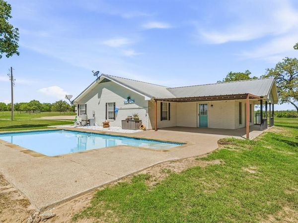 802 Private Road 1675, Stephenville, TX 76401