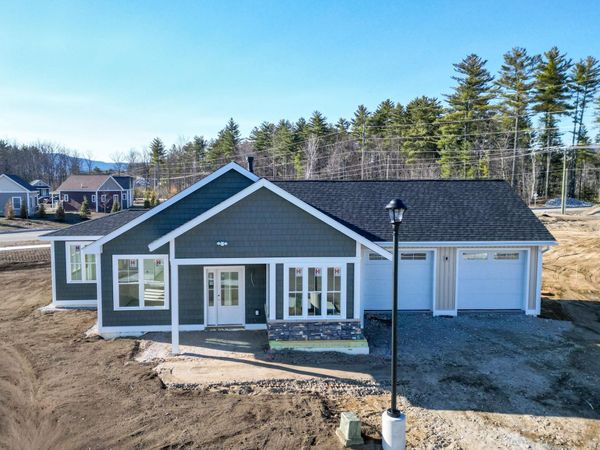 59 Whispering Pines Place, Unit 6, Conway, NH 03860