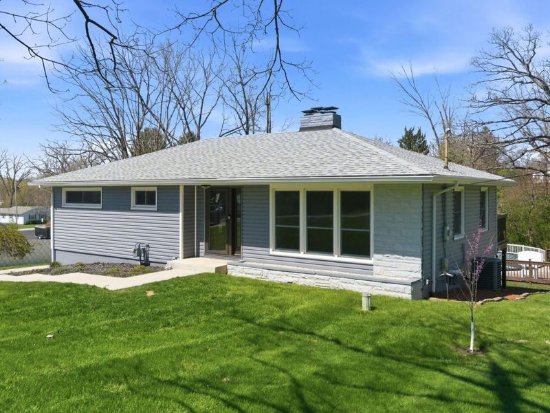 2930 E Leffel Lane, Springfield, OH 45505 Photo 2